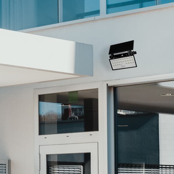 8W LED solcellelampe med bevægelsessensor sort IP65 DPM
