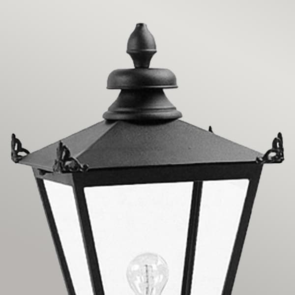 Svart sockellampa för utomhusbruk E27 60W Wilmslow Elstead