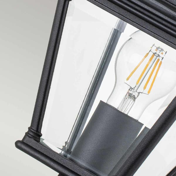 Klassisk utomhusgolvlampa E27 60W Bayview Elstead