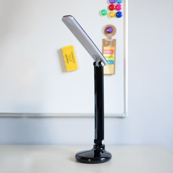 Moderne sort justerbar LED skrivebordslampe 6W Zuma Line
