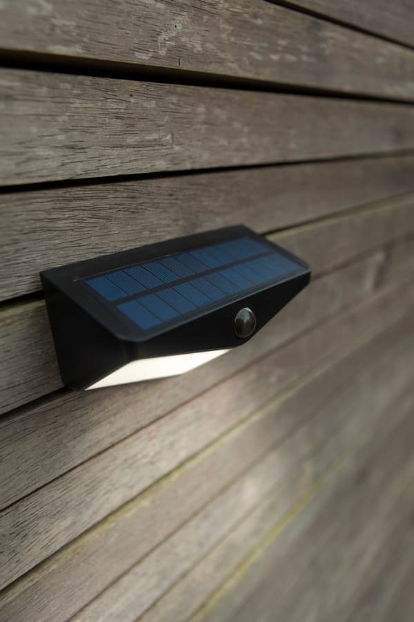 Moderne sort udendørs væglampe solcelle vinger PIR sensor LED 3.7W WINGS Lutec