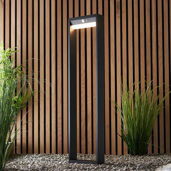 80 cm sort rektangulær LED 5.88W DANNAH Endon solcellelampe til haven med bevægelses- og skumringssensor