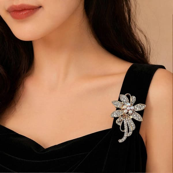 3D Blomster Strassbrosch för Kappor Skjortor och Väskor Modeaccessoar Silver