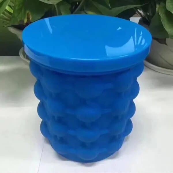 Isbitsform, silikon, kapacitet 120 kuber, dubbelkammare, transparent