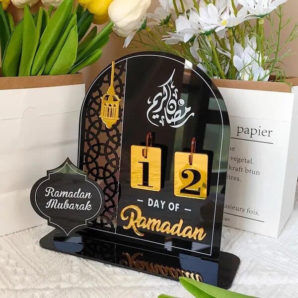 Akryl Ramadan Nedtællingskalender, 30 dage, sort/guld