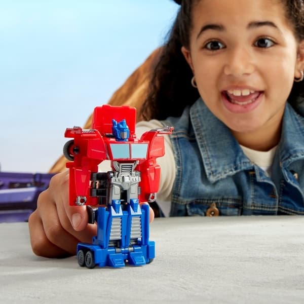Transformers Earthspark 1-Step Smash Changer Optimus Prime