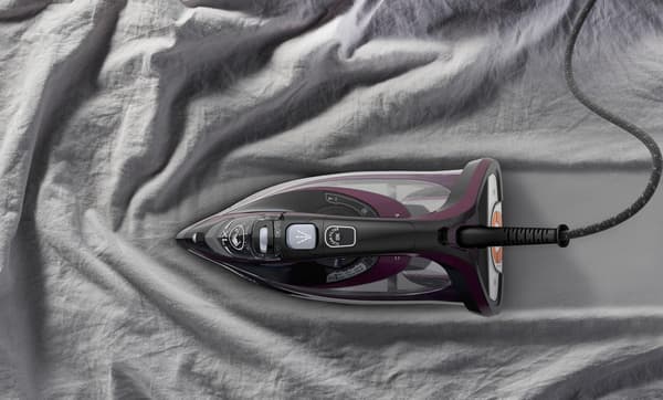 Tefal FV9835 strygejern