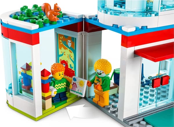 LEGO City Sairaala (60330)