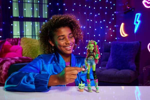MONSTER HIGH Docka Venus HRP81