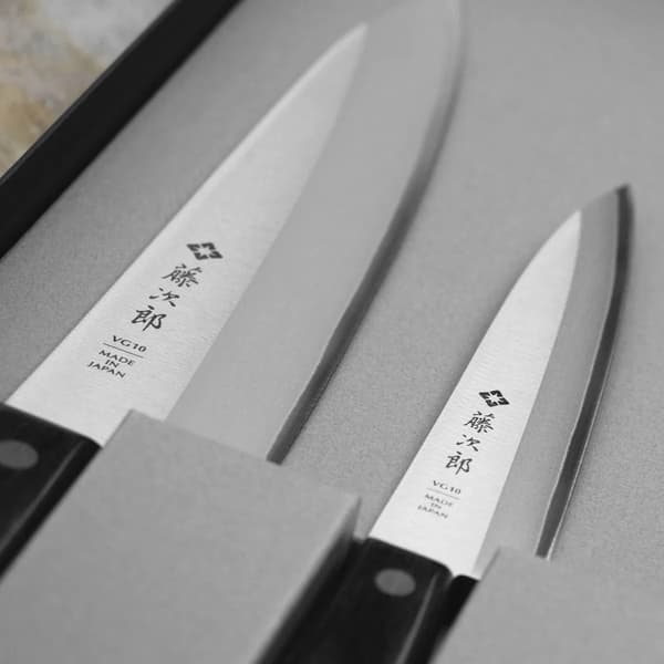 TOJIRO Basic 2 st. - set med japanska knivar i rostfritt stål