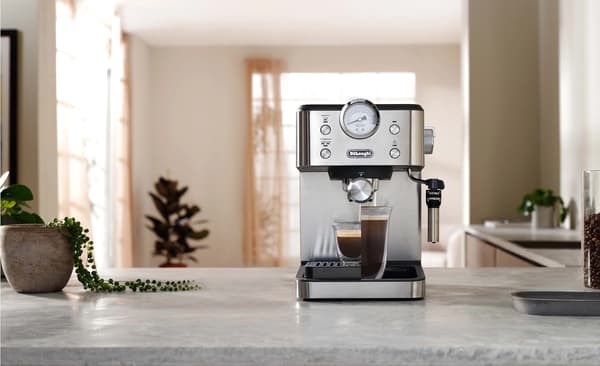 DeLonghi Classic EM450.M espressomaskine