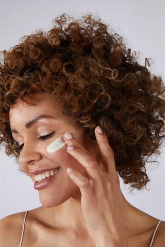 ACM Dépiwhite M SPF 50+ suojavoide kasvoille 40 ml