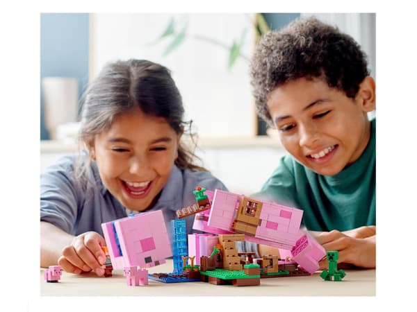 LEGO Minecraft 21170 Svinehuset