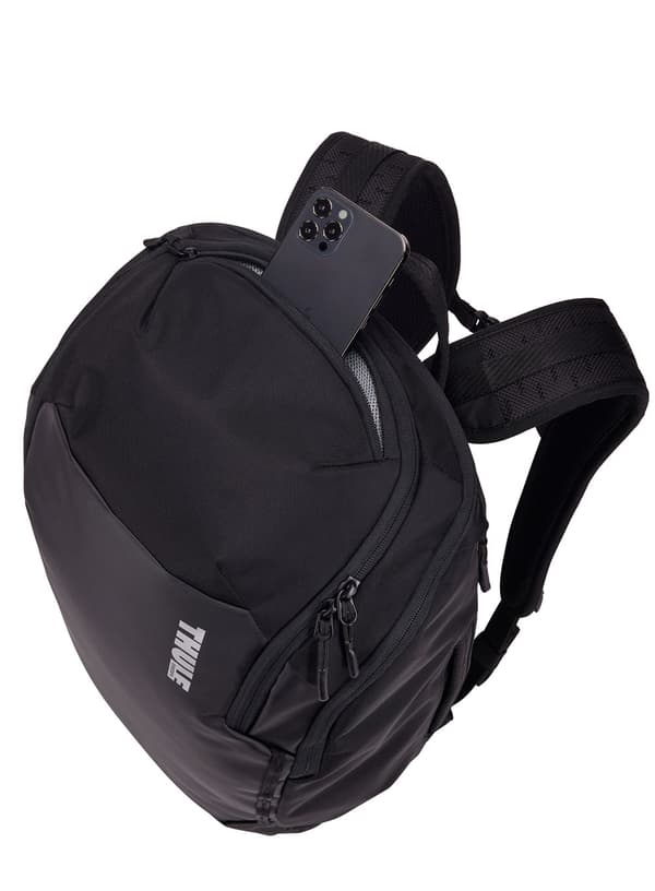 Thule Chasm Laptop Backpack 26 l - musta