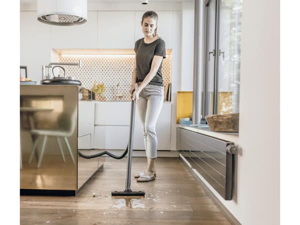 Karcher WD 2 Plus V-15/4/18/C universal dammsugare