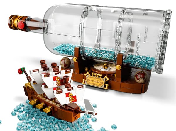 LEGO 21313 Ideas - Laiva pullossa