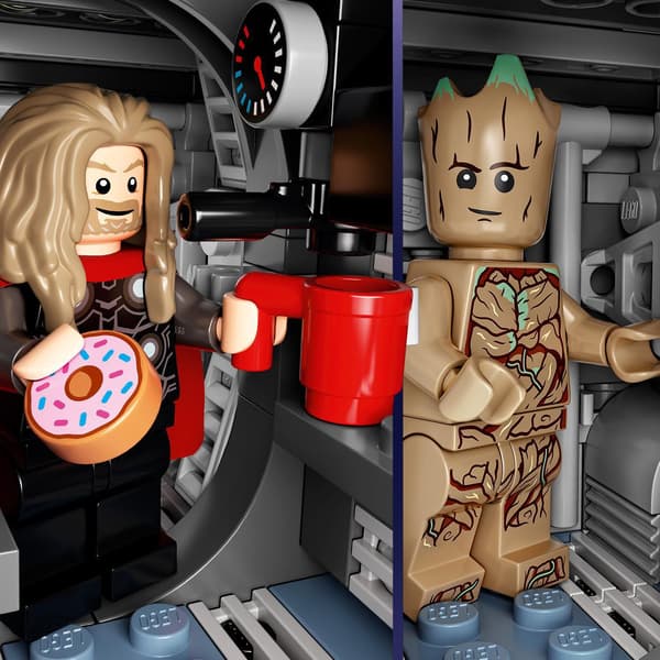 LEGO Marvel Guardians’ Ship (76193)
