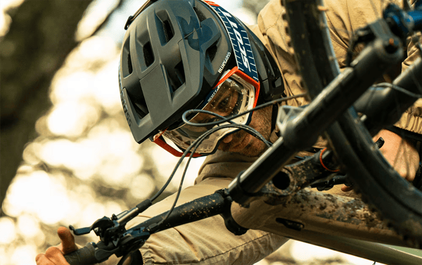 BLUEGRASS Jetro MIPS cykelhjälm