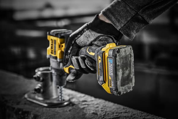 DeWalt DCD805NT slagborrmaskin