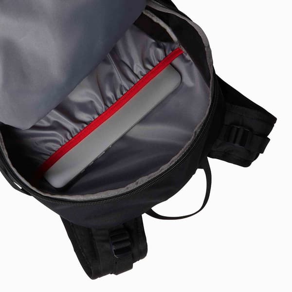 The North Face Basin 24 l sort/sort/npf vandrerygsæk