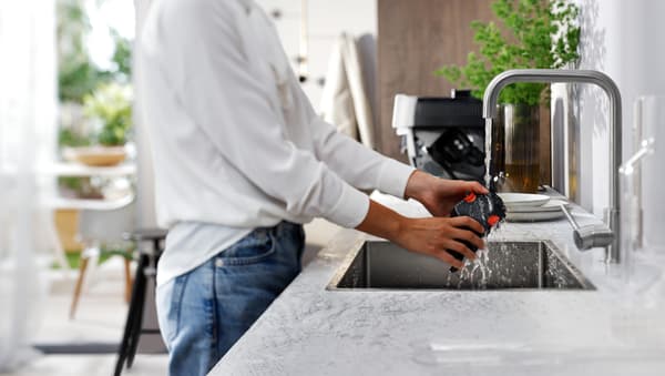 De'Longhi ECAM220.31.SB -espressokeitin