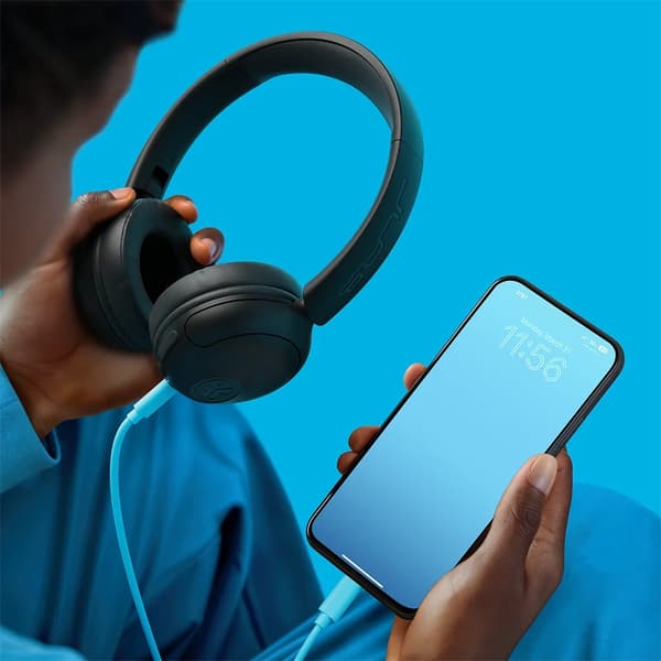JLab STUDIO 2 Langattomat On-Ear Bluetooth-kuulokkeet, musta