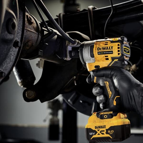 DEWALT DCF901P2 Slagnøgle