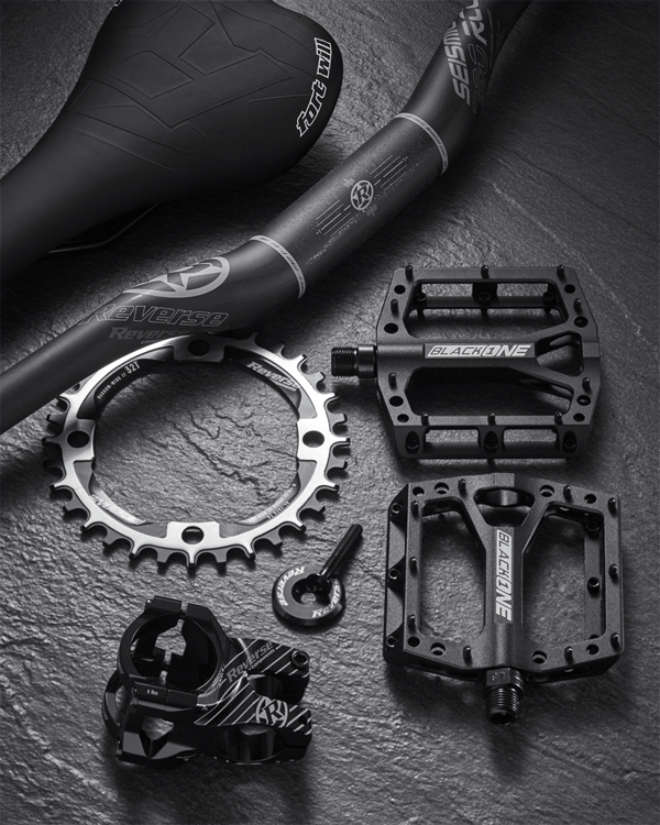 MTB-styre REVERSE Seismic Carbon