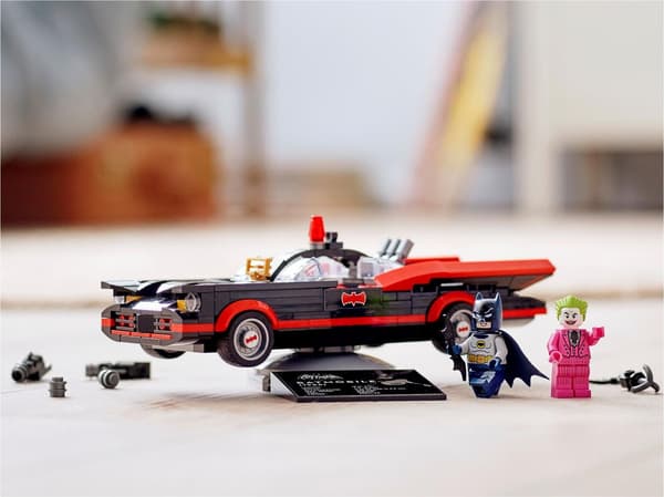 LEGO DC Batman Classic TV Series Batmobile (76188)