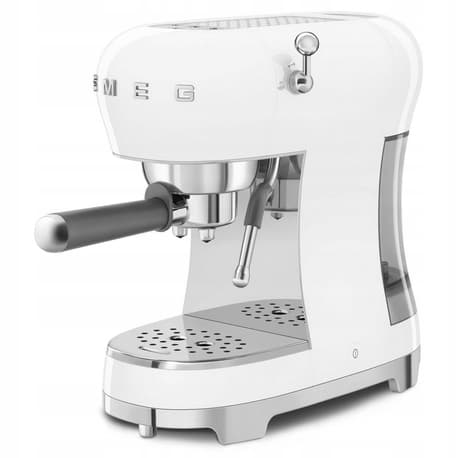 Smeg ECF02WHEU - espressokeitin