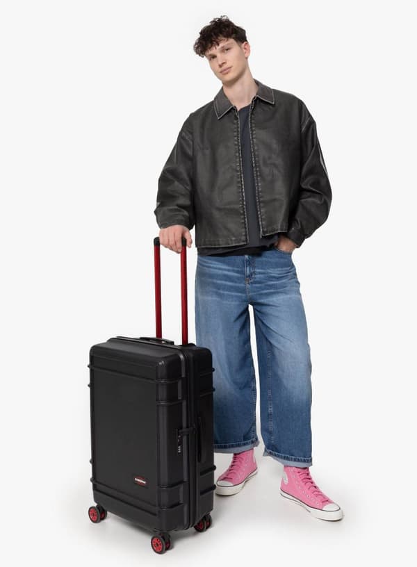 Eastpak Resist'r Zip M mellemstor kuffert - sort