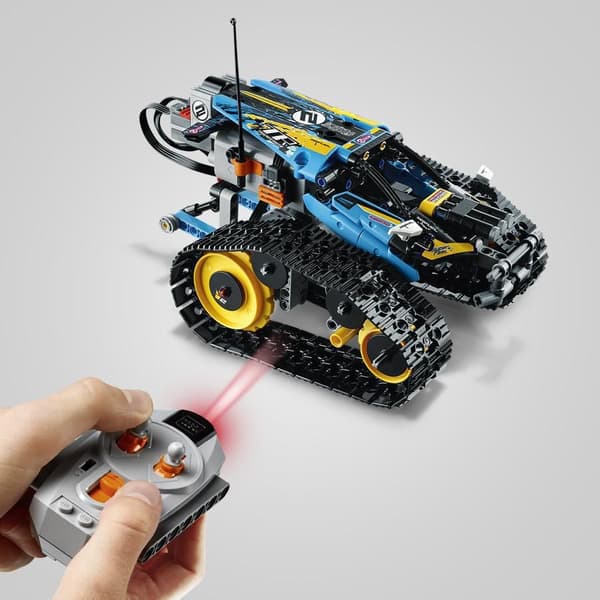 LEGO Technic Fjernstyret stuntbil (42095)