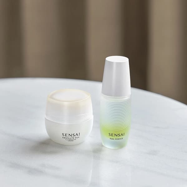 Sensai Dual Essence lyxig vårdande oljeelixir 30 ml