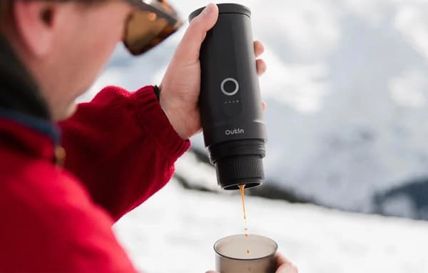 OUTIN Nano Espressobryggare Grå + Skyddsfodral
