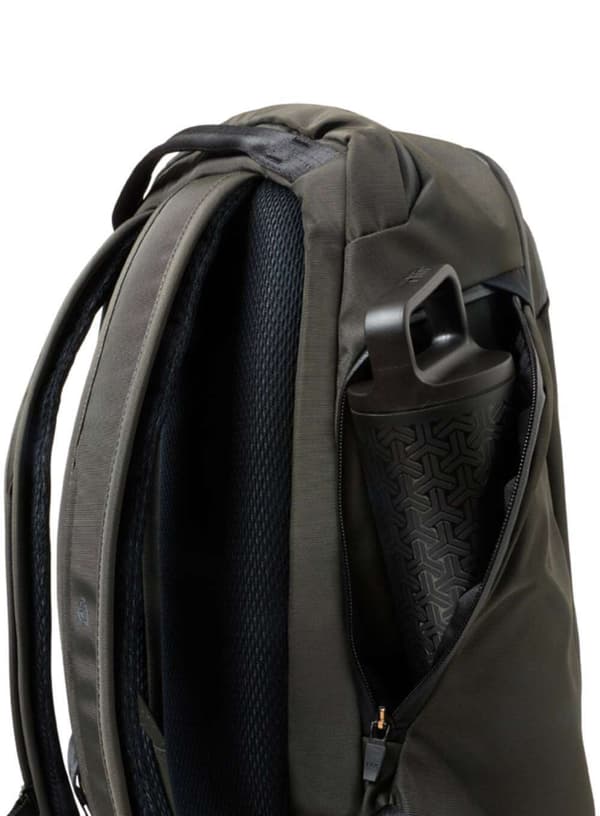 Bellroy Transit Workpack Pro 22 byrygsæk - oliven