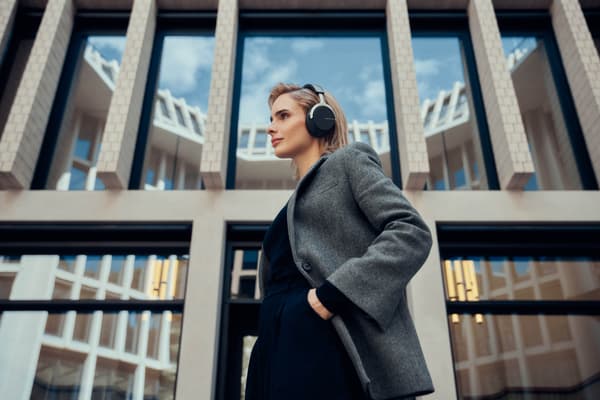 BEYERDYNAMIC Aventho 200 ANC On-Ear Hovedtelefoner Sort