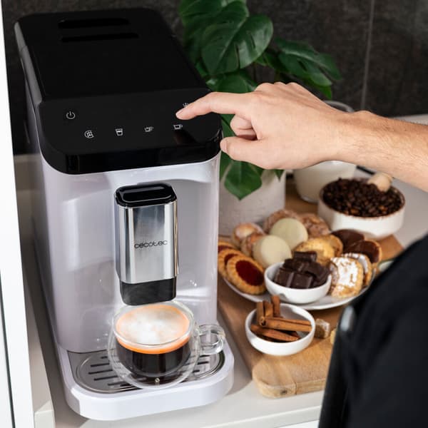 CECOTEC Cremmaet Macchia Hvid automatisk kaffemaskine