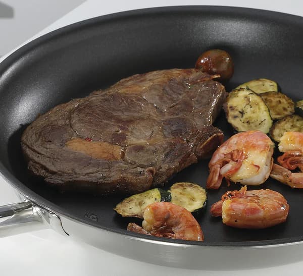 SPRING Vulcano Classic 28 cm - non-stick stålpande