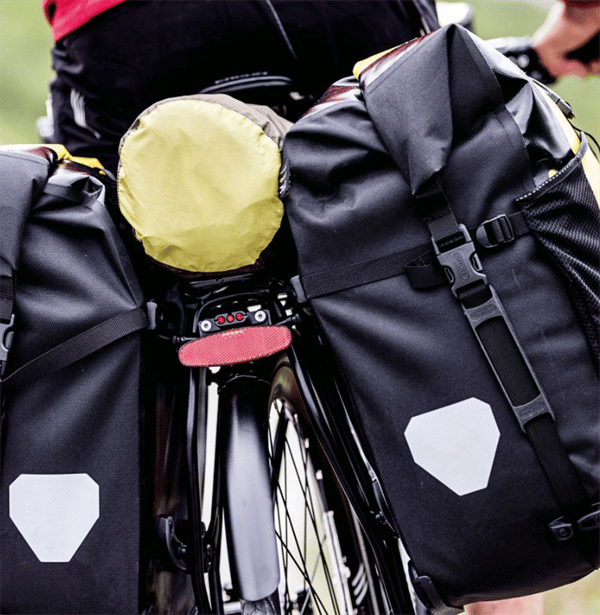 ORTLIEB BAKRE PACKVÄSKOR BACK-ROLLER XL RÖD-SVART 70+8L