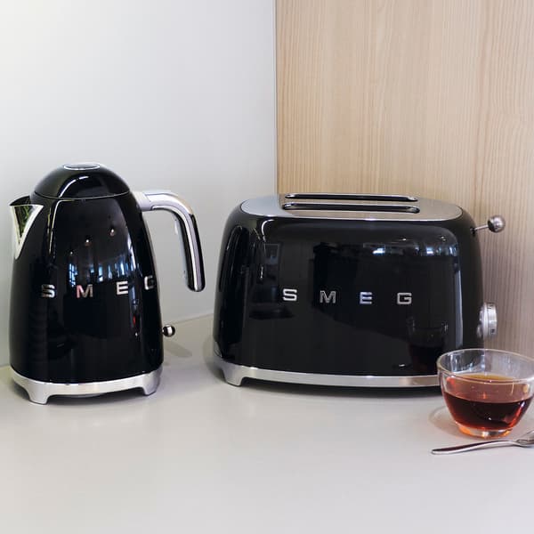 SMEG TSF01BLEU Brødrister til 2 skiver, Sort
