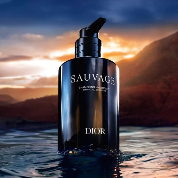 DIOR Sauvage Hydrating Shampoo til mænd 250 ml