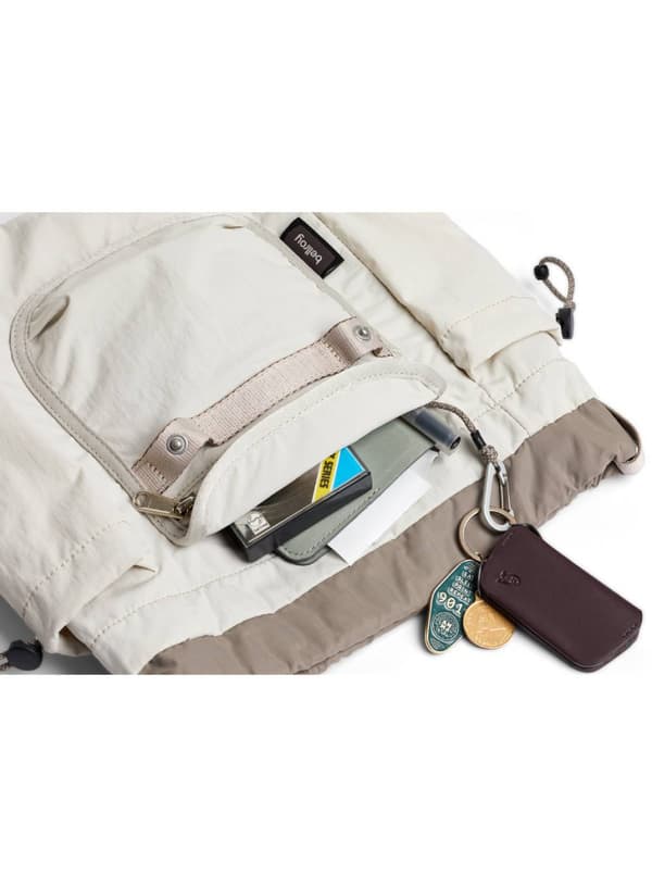 Bellroy Cinch Minipack - oat