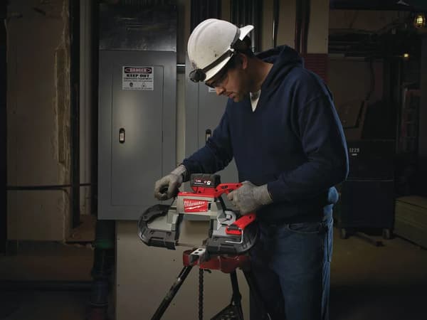 Milwaukee M18 CBS125-502C bandsåg