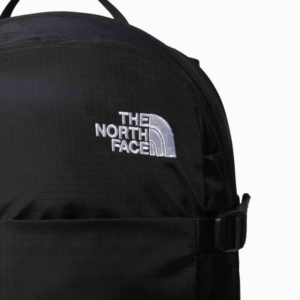 The North Face Basin 24 l sort/sort/npf vandrerygsæk