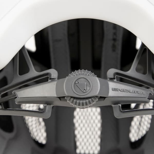 Endura Hummvee Plus cykelhjälm vit