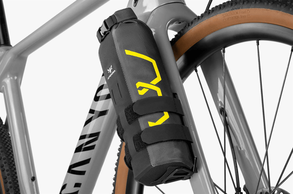 APIDURA Expedition Cargo Cage Pack cykelgaffelväska