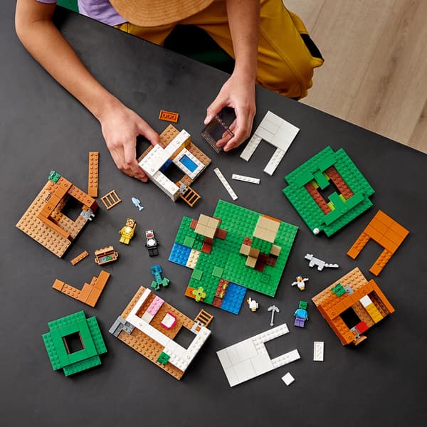 LEGO Minecraft Moderni puumaja (21174)
