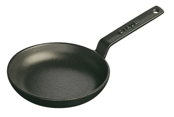 STAUB Small 12 cm musta - valurautapannu