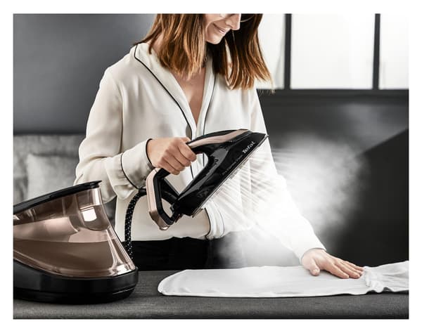 Tefal Pro Express Vision GV9820 -höyrygeneraattori