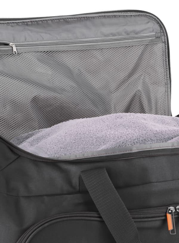 Travelite Basics Fresh rejsetaske med hjul - sort